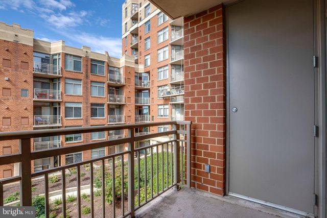 3600 S GLEBE RD #427W, Arlington, VA 22202
