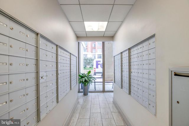 3600 S GLEBE RD #427W, Arlington, VA 22202