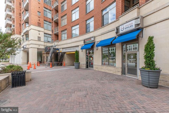 3600 S GLEBE RD #427W, Arlington, VA 22202