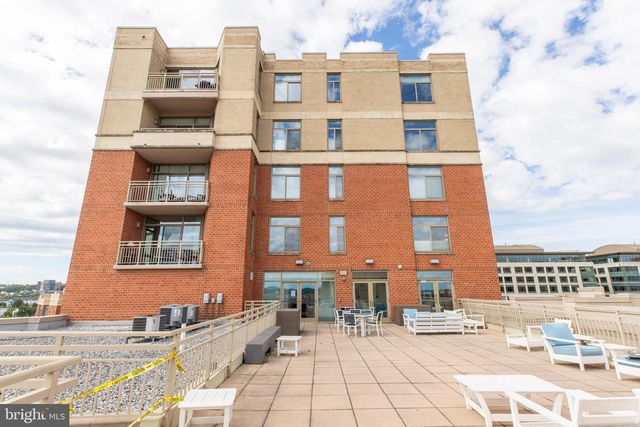 3600 S GLEBE RD #427W, Arlington, VA 22202