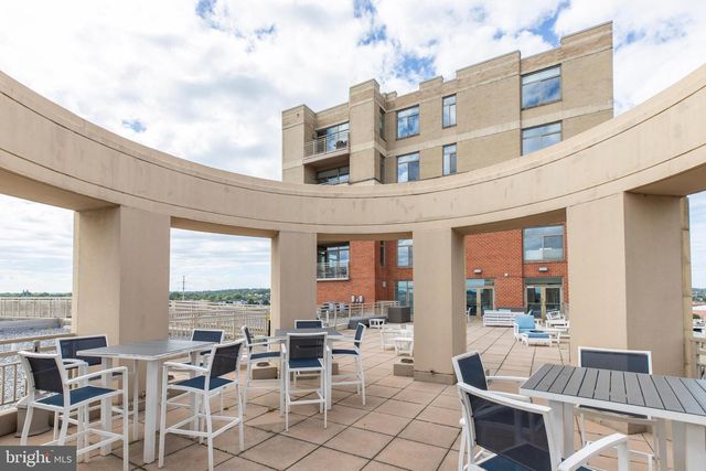 3600 S GLEBE RD #427W, Arlington, VA 22202