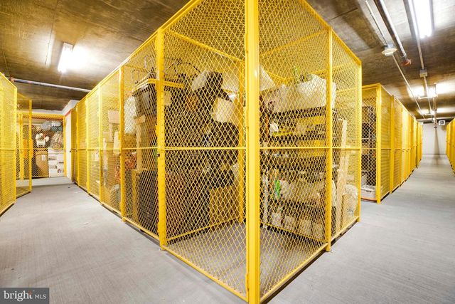 3600 S GLEBE RD #427W, Arlington, VA 22202