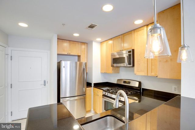 3600 S GLEBE RD #427W, Arlington, VA 22202