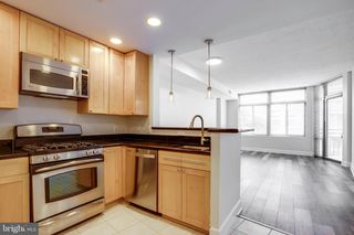 3600 S GLEBE RD #427W, Arlington, VA 22202