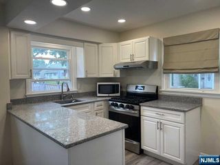 51 Riverview Circle, Little Falls, NJ 07424