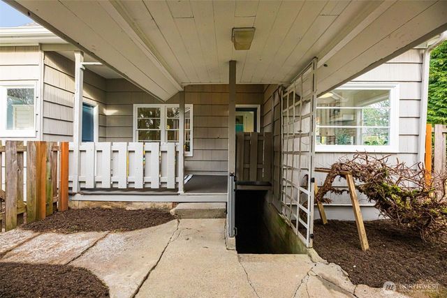 217 6TH Street, Snohomish, WA 98290