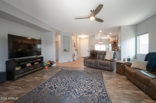 225 W REEVES Avenue, Queen Creek, AZ 85140