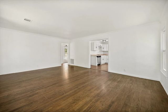 5048 Cedar Hill Road, Fort Worth, TX 76116