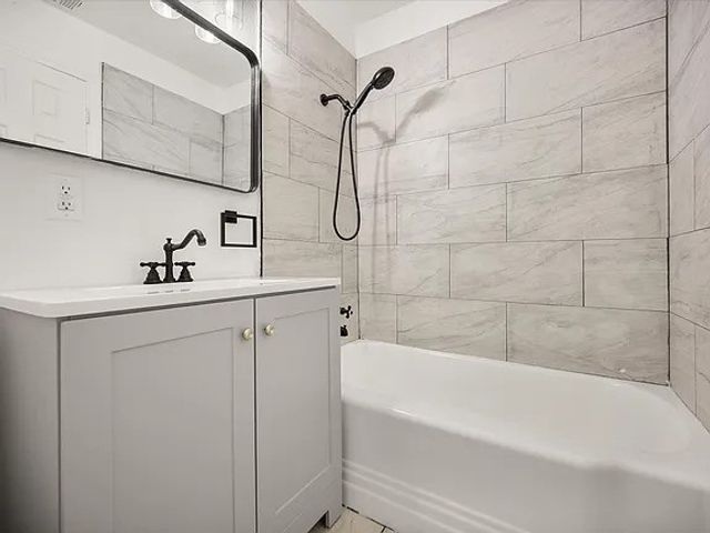 5048 Cedar Hill Road, Fort Worth, TX 76116