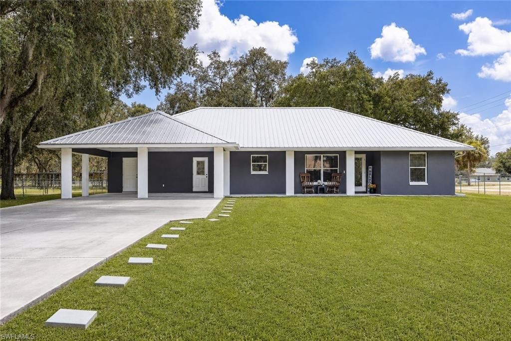 311 S Oak ST, LABELLE, FL 33935 — exterior