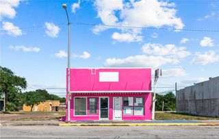206 Green Ave, Taft, TX 78390