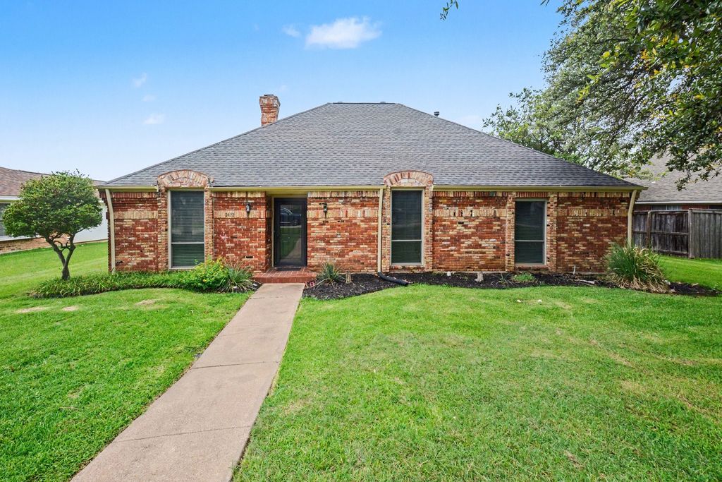 3413 Hightrail Lane, Garland, TX 75043