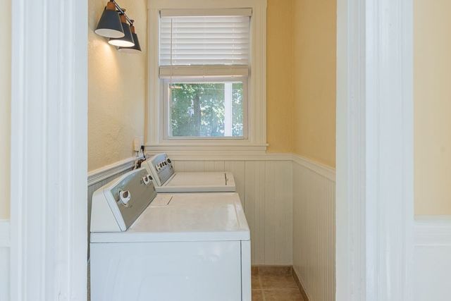 375 Lafayette St 1, Salem, MA 01970
