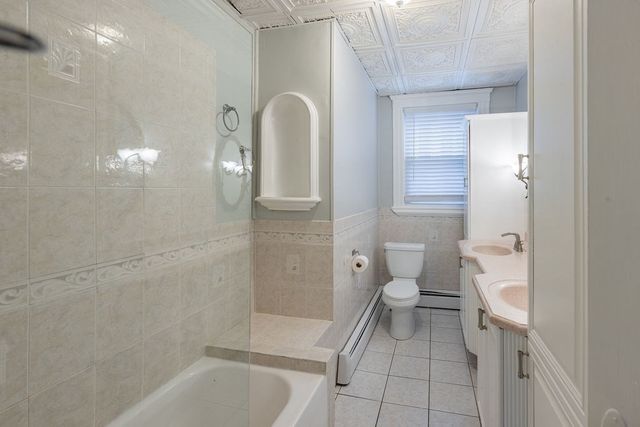 375 Lafayette St 1, Salem, MA 01970
