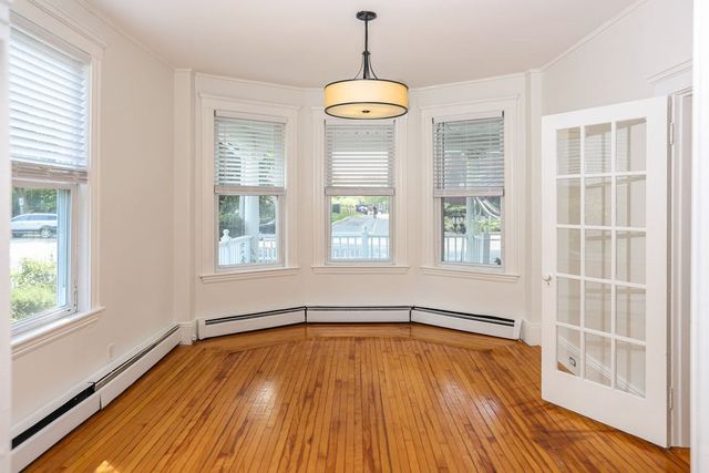 375 Lafayette St 1, Salem, MA 01970
