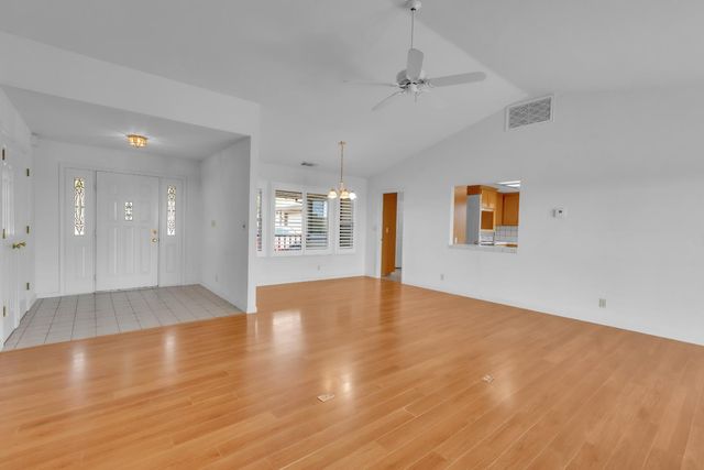 5900 Morgan Pl, Loomis, CA 95650