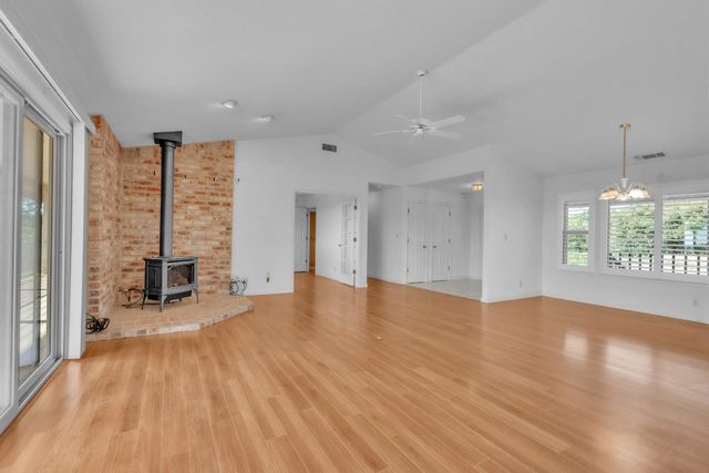 5900 Morgan Pl, Loomis, CA 95650