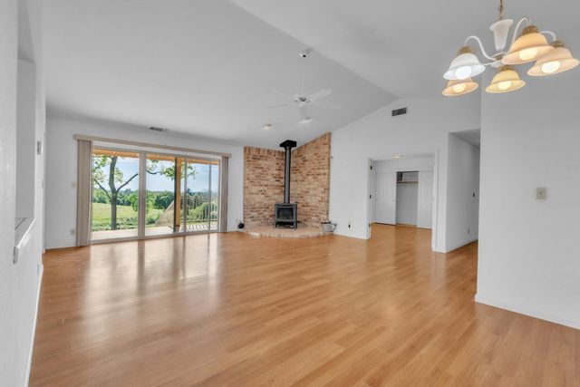 5900 Morgan Pl, Loomis, CA 95650