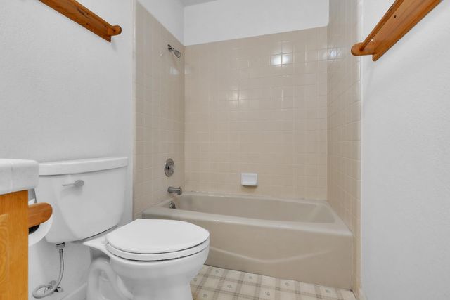 5900 Morgan Pl, Loomis, CA 95650