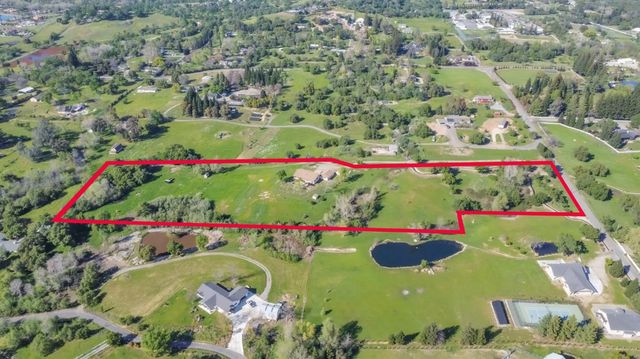 5900 Morgan Pl, Loomis, CA 95650