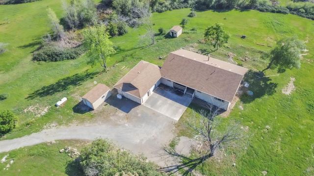 5900 Morgan Pl, Loomis, CA 95650