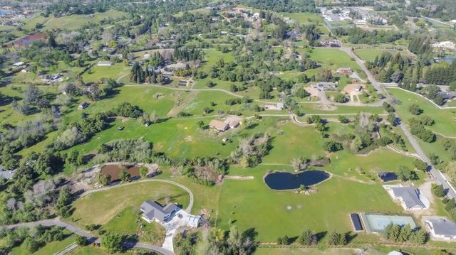 5900 Morgan Pl, Loomis, CA 95650