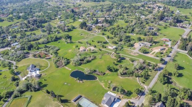 5900 Morgan Pl, Loomis, CA 95650