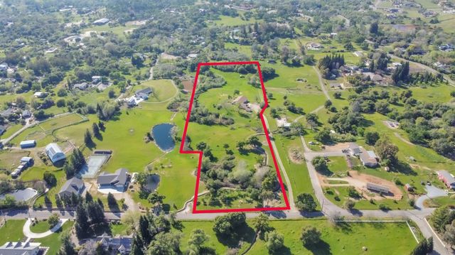 5900 Morgan Pl, Loomis, CA 95650