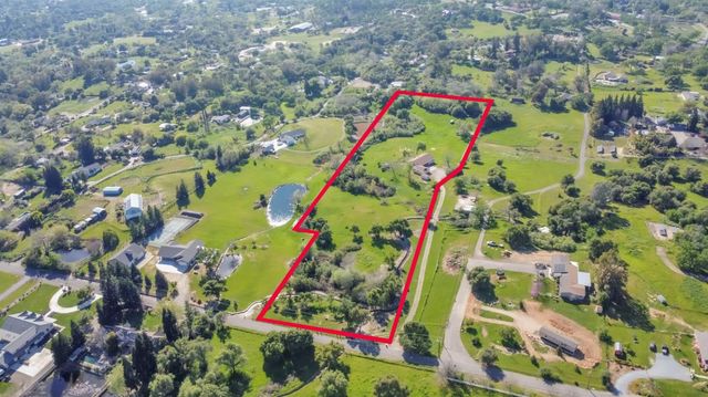 5900 Morgan Pl, Loomis, CA 95650