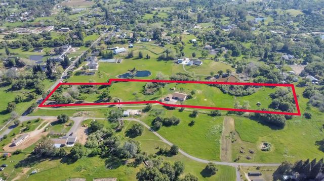 5900 Morgan Pl, Loomis, CA 95650