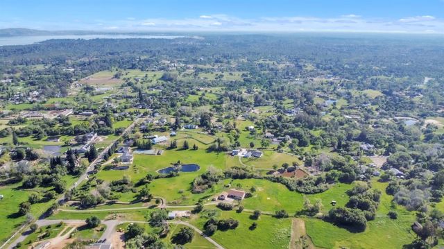 5900 Morgan Pl, Loomis, CA 95650