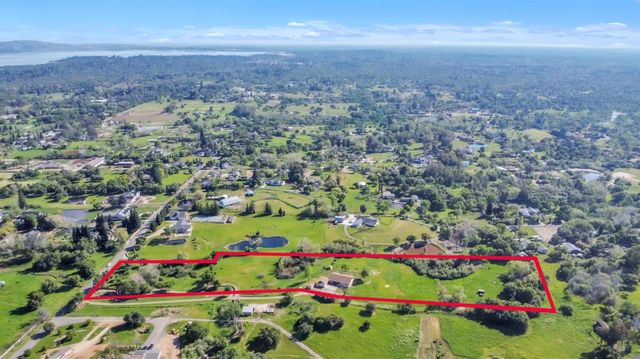 5900 Morgan Pl, Loomis, CA 95650