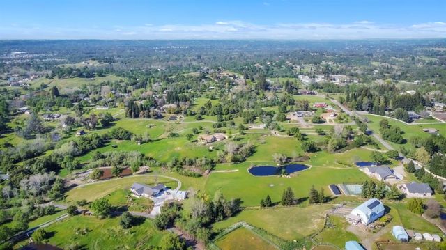 5900 Morgan Pl, Loomis, CA 95650