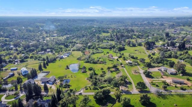 5900 Morgan Pl, Loomis, CA 95650