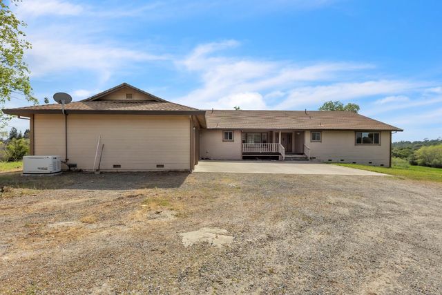 5900 Morgan Pl, Loomis, CA 95650