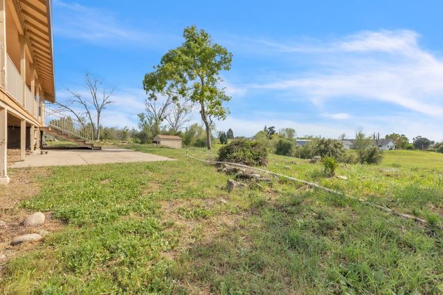 5900 Morgan Pl, Loomis, CA 95650