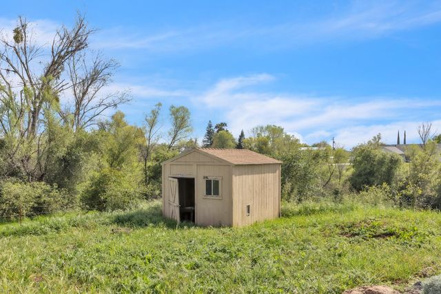 5900 Morgan Pl, Loomis, CA 95650