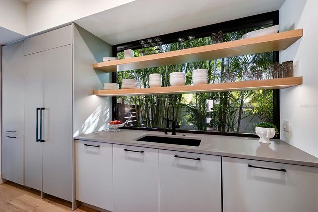 948 CITRUS AVENUE, Sarasota, FL 34236