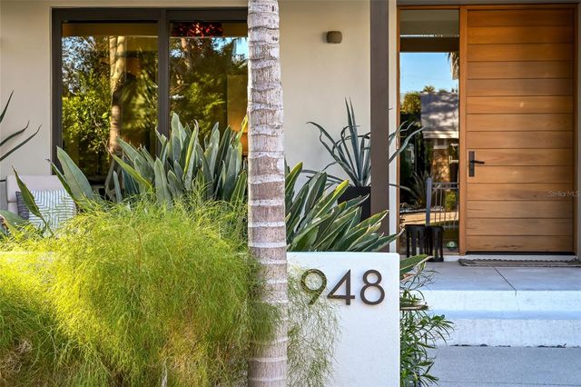 948 CITRUS AVENUE, Sarasota, FL 34236