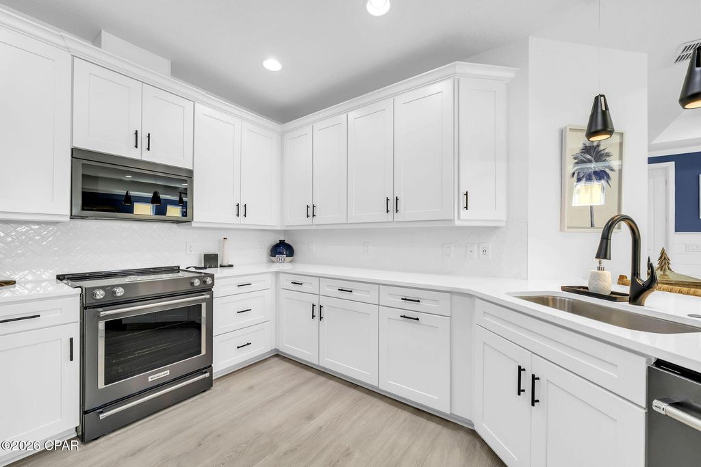 Image 21 of property listing at 9323 Cool Breeze Drive, Panama City Beach, FL 32413