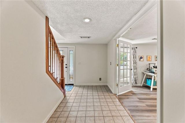912 W 98th Street, Kansas City, MO 64114