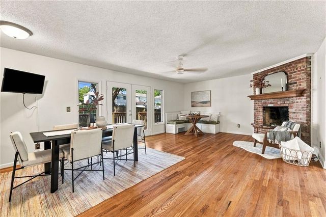 912 W 98th Street, Kansas City, MO 64114
