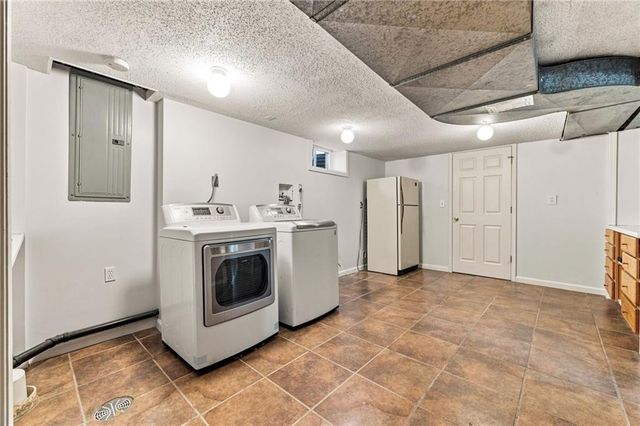 912 W 98th Street, Kansas City, MO 64114