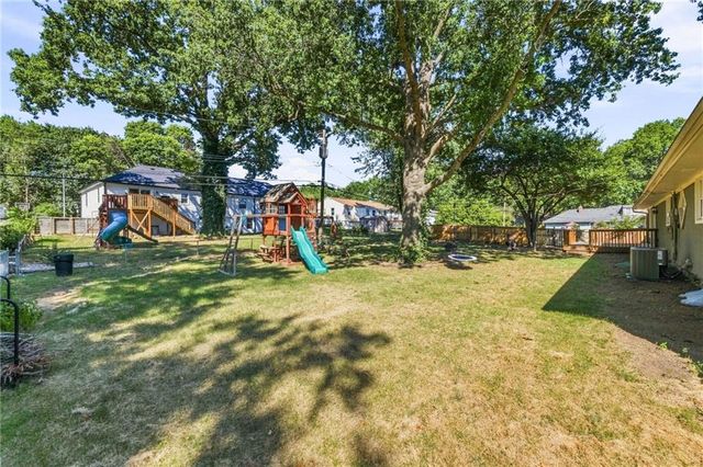 912 W 98th Street, Kansas City, MO 64114
