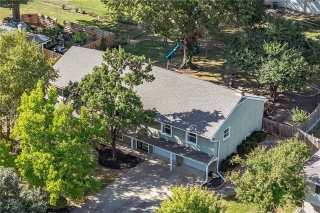 912 W 98th Street, Kansas City, MO 64114