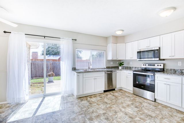 1712 California Trail, Plano, TX 75023