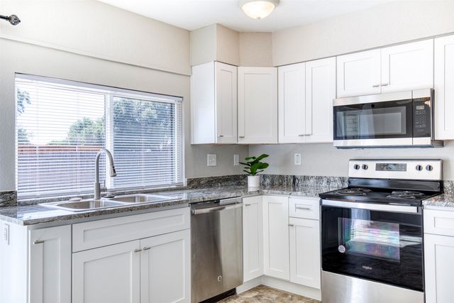 1712 California Trail, Plano, TX 75023