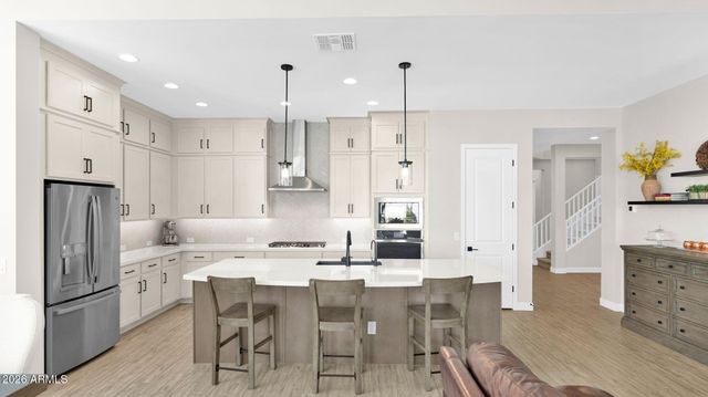 1932 W ROWEL Road, Phoenix, AZ 85085