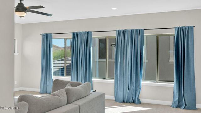 1932 W ROWEL Road, Phoenix, AZ 85085