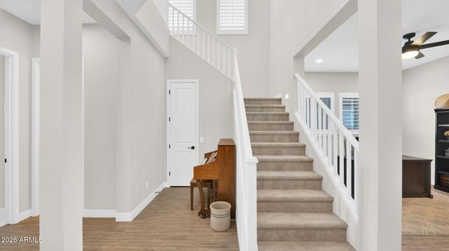 1932 W ROWEL Road, Phoenix, AZ 85085